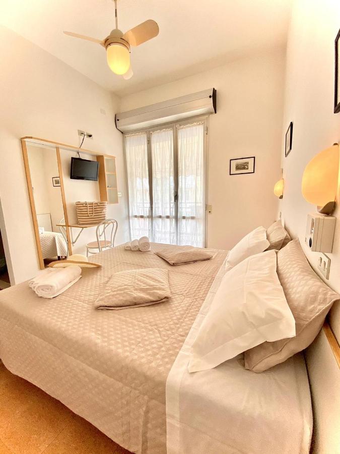 Albergo Sabrina Rimini Exterior foto